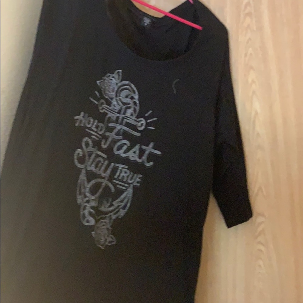 Long shirt - Picture 1 of 1